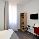 Hotel De France 2*